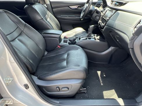 Used 2020 Nissan Rogue SL w/ Premium Package AWD/4WD image 26