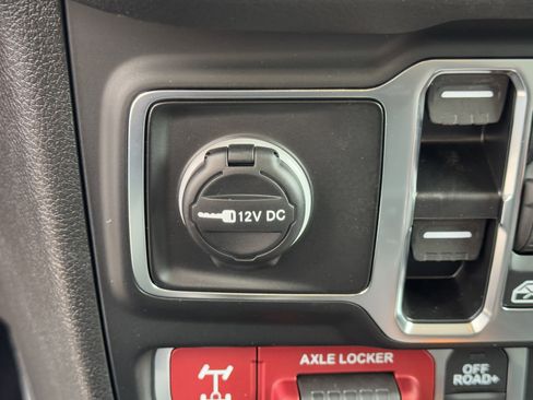 New 2025 Jeep Wrangler Willys AWD/4WD image 26