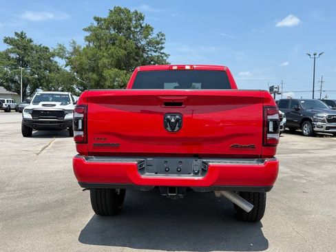 Used 2024 RAM 2500 Big Horn w/ Night Edition AWD/4WD image 6