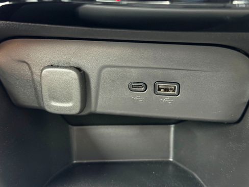 Used 2026 Chevrolet Trax LT w/ Midnight Edition FWD image 27