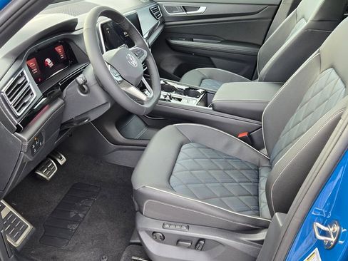 New 2026 Volkswagen Atlas Cross Sport SEL Premium R-Line AWD/4WD image 7