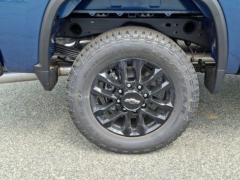 New 2026 Chevrolet Silverado 2500 Custom w/ Custom Value Package AWD/4WD image 5