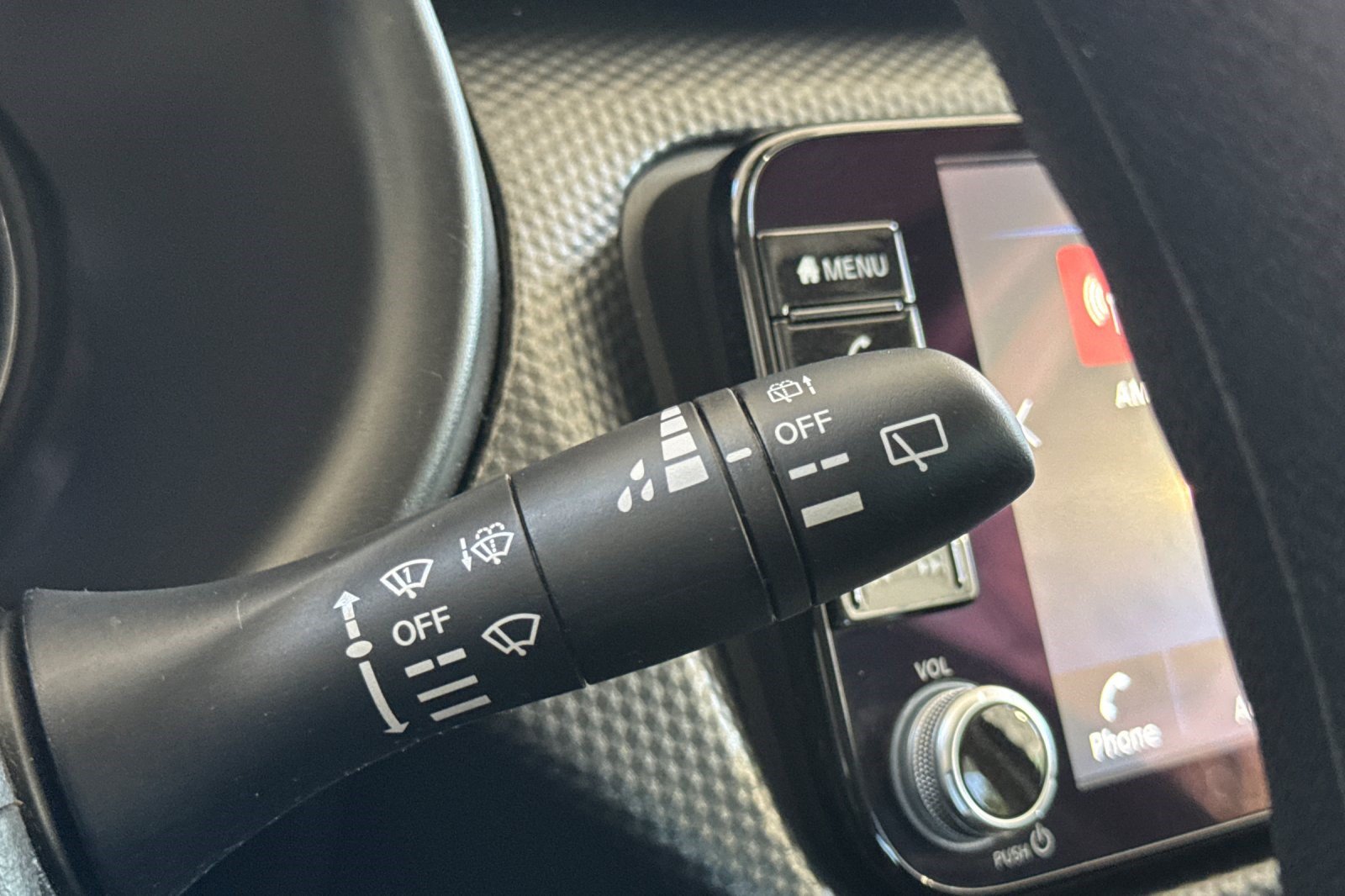 Used 2023 Nissan Kicks SV FWD image 33