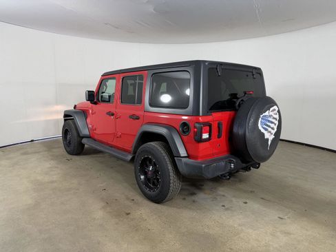 Used 2018 Jeep Wrangler Unlimited Sport S AWD/4WD image 9