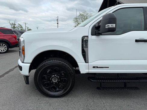 Used 2024 Ford F250 XLT w/ FX4 Off-Road Package AWD/4WD image 34