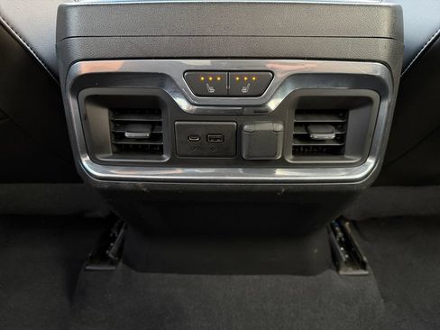 Used 2019 Chevrolet Silverado 1500 High Country AWD/4WD image 30