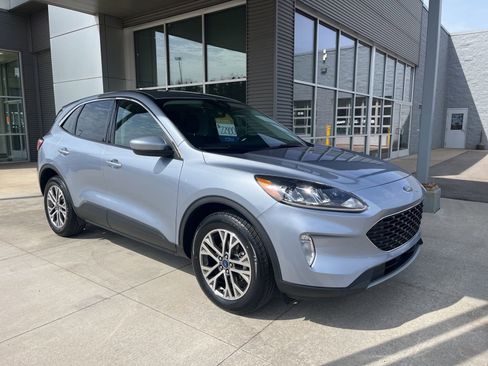 Certified 2022 Ford Escape SEL w/ Technology Package image 11