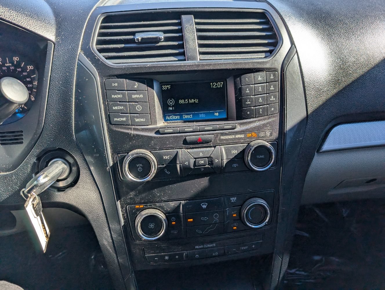 Used 2018 Ford Explorer FWD image 23