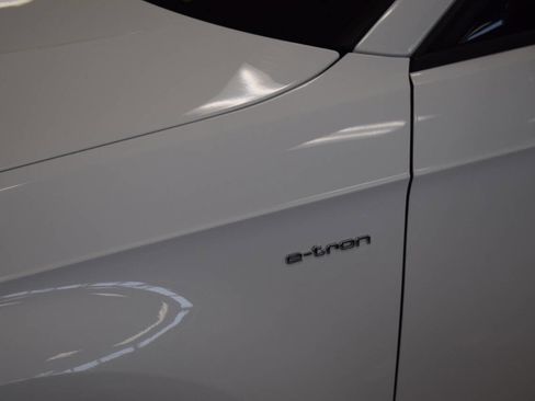 Used 2017 Audi A3 e-tron Premium FWD image 14