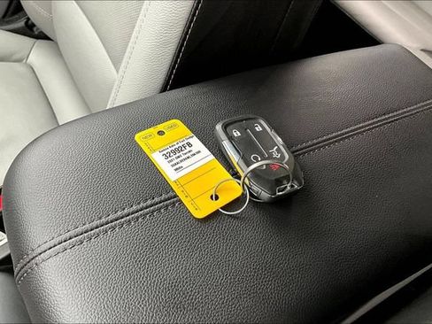 Used 2021 GMC Terrain SLT w/ LPO, Floor Liner Package AWD/4WD image 34