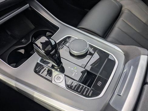 Used 2022 BMW X5 sDrive40i w/ Parking Assistance Package RWD image 12