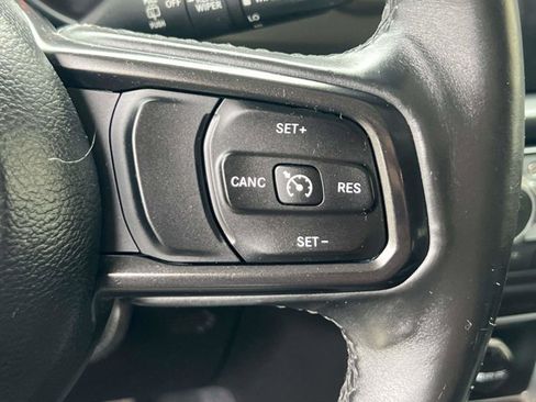 Certified 2018 Jeep Wrangler Unlimited Sport S AWD/4WD image 19