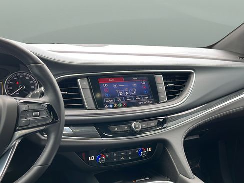 Used 2023 Buick Enclave Essence FWD image 11