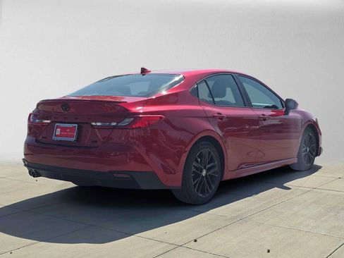 Certified 2025 Toyota Camry SE FWD image 3
