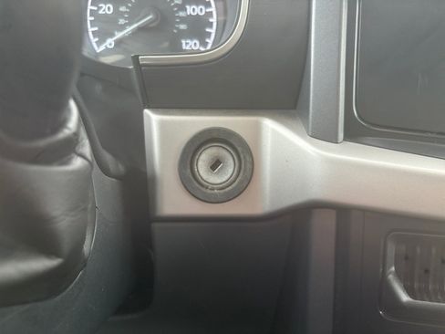 Used 2023 Ford F150 XLT image 27