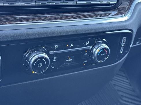 New 2026 GMC Sierra 2500 SLE AWD/4WD image 20