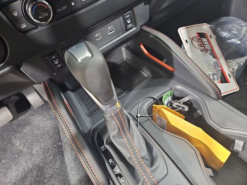 New 2026 Nissan Frontier PRO-4X AWD/4WD image 22