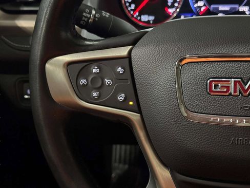 Used 2020 GMC Acadia Denali w/ Technology Package image 11