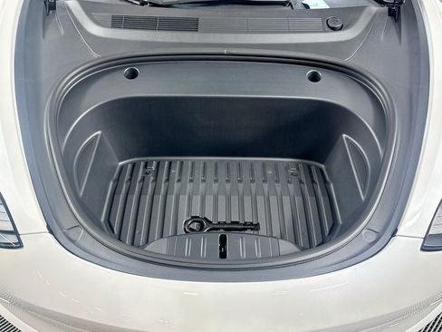 Used 2023 Tesla Model 3 Standard Range RWD image 31
