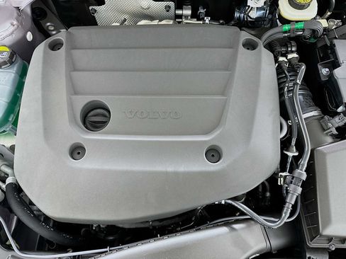 New 2026 Volvo XC40 B5 Ultra w/ Climate Package image 29