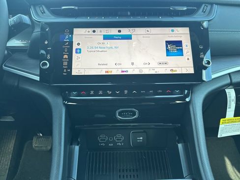 New 2026 Jeep Grand Cherokee Altitude AWD/4WD image 19