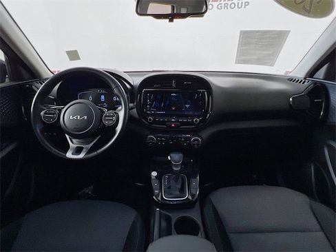 Used 2023 Kia Soul EX image 25