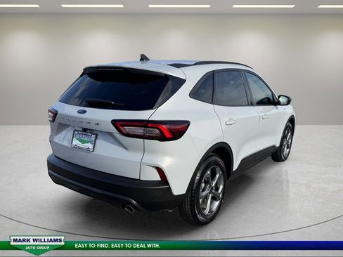Used 2025 Ford Escape ST-Line image 4