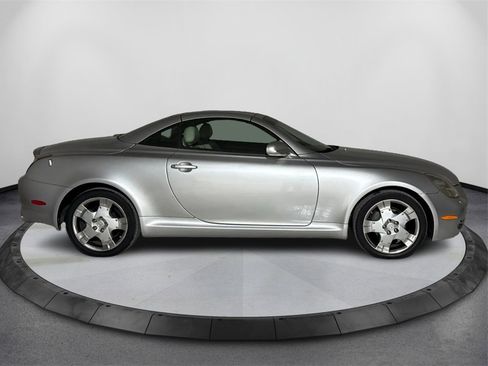 Used 2008 Lexus SC 430 Convertible image 4