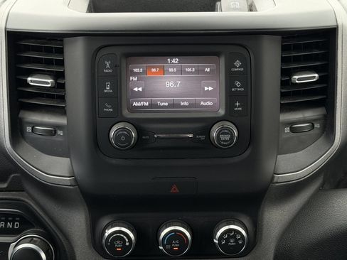 Used 2021 RAM 2500 Tradesman w/ Chrome Appearance Group AWD/4WD image 19