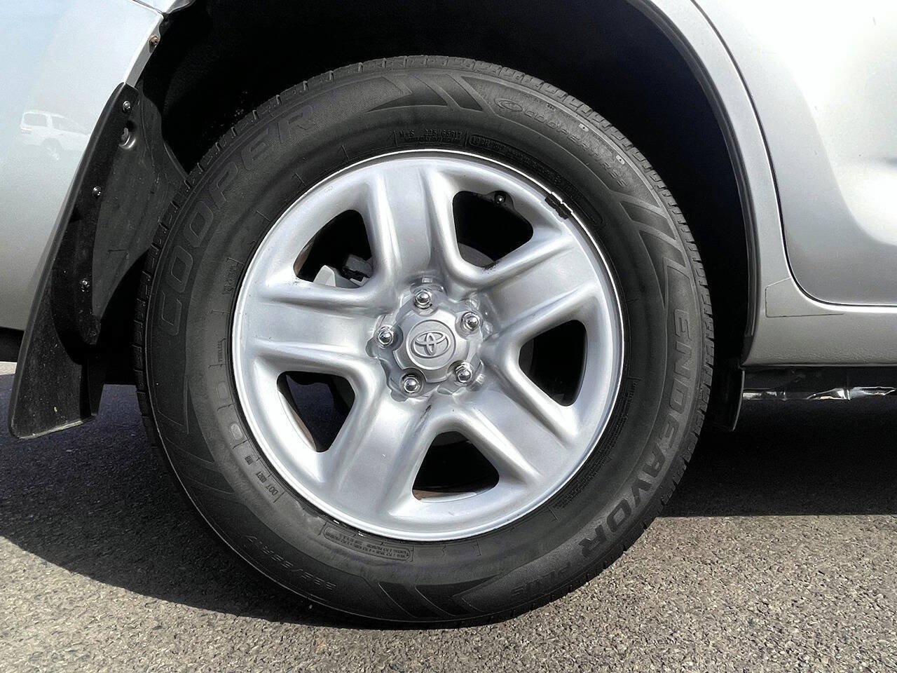 Used 2007 Toyota RAV4 2WD image 7