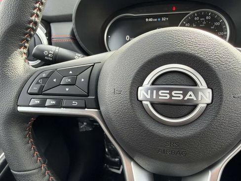 New 2025 Nissan Versa SR w/ Trunk Package image 24