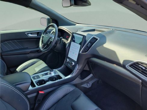 Used 2022 Ford Edge ST AWD/4WD image 29