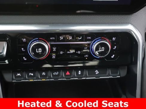 Used 2026 GMC Sierra 1500 Denali AWD/4WD image 4