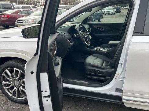 Used 2022 GMC Terrain Denali image 15