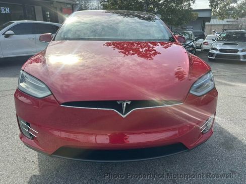 Used 2018 Tesla Model X 75D image 4