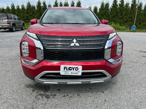 Used 2024 Mitsubishi Outlander SE AWD/4WD image 8