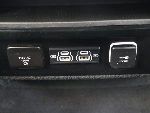 Used 2024 Jeep Wagoneer L Series II w/ Flexible Seating Group image 25