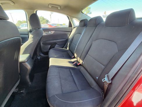 Used 2019 Kia Forte LXS image 11