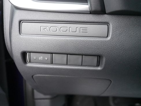 Certified 2023 Nissan Rogue S image 26