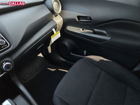 New 2025 Nissan Kicks Play S image 22