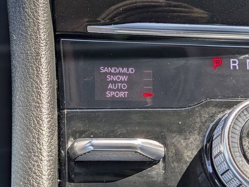 Used 2023 Jeep Grand Cherokee L Limited w/ Luxury Tech Group II image 16