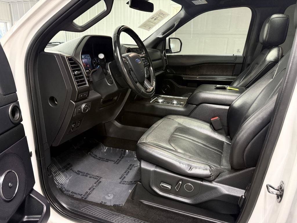 Used 2019 Ford Expedition Max Limited w/ Equipment Group 301A AWD/4WD image 10