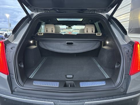 Used 2019 Cadillac XT5 Premium Luxury image 14