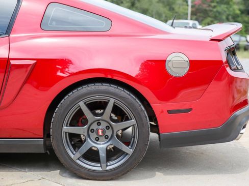Used 2011 Ford Mustang GT Premium w/ Electronics Pkg RWD image 14