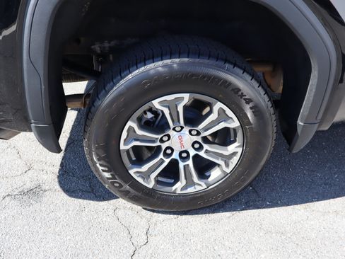 Used 2025 GMC Sierra 1500 SLT AWD/4WD image 37