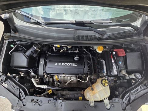 Used 2016 Chevrolet Sonic LT FWD image 11