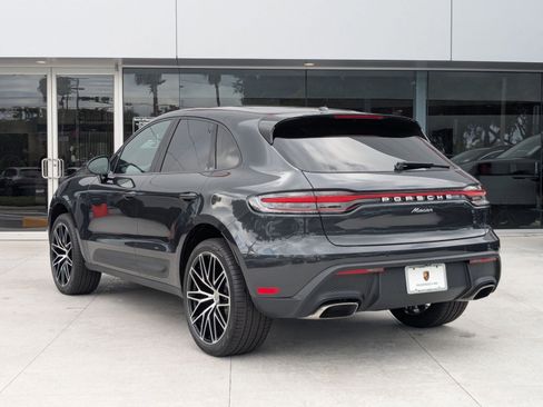 New 2026 Porsche Macan image 3