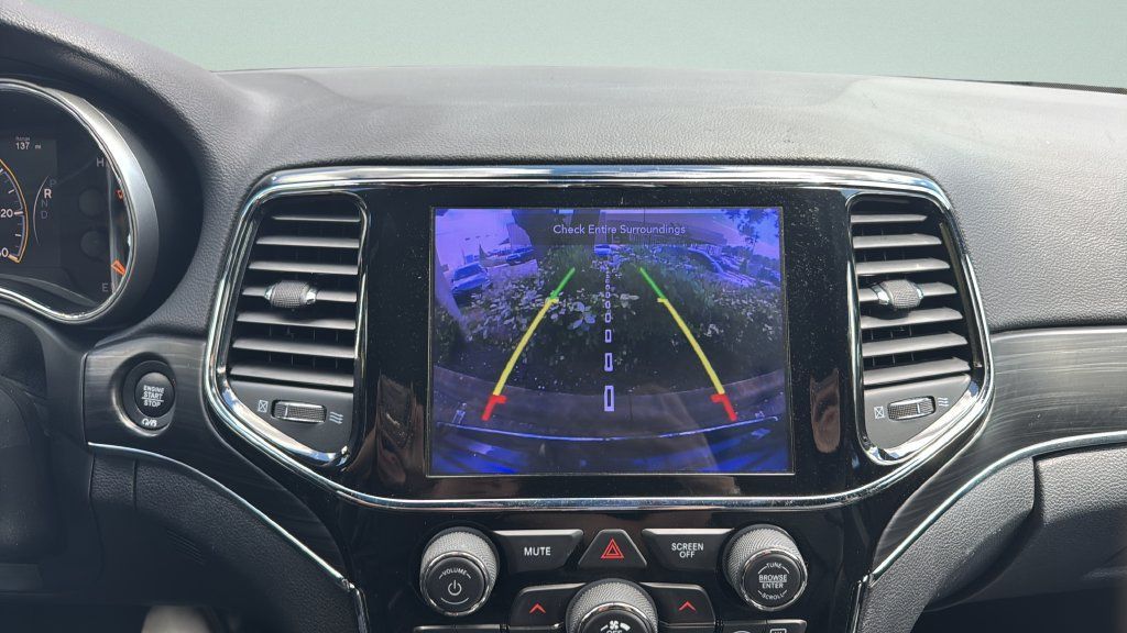 Used 2019 Jeep Grand Cherokee Limited AWD/4WD image 15