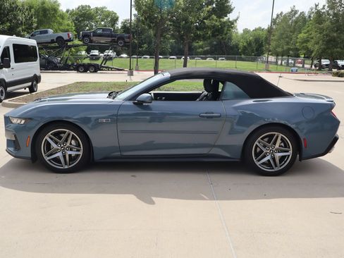 Used 2024 Ford Mustang GT Premium RWD image 7