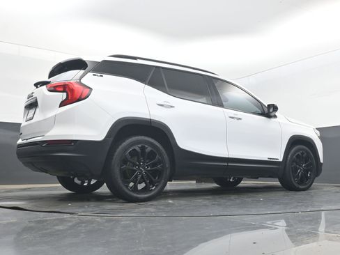 Used 2020 GMC Terrain SLE w/ Driver Convenience Package FWD image 27